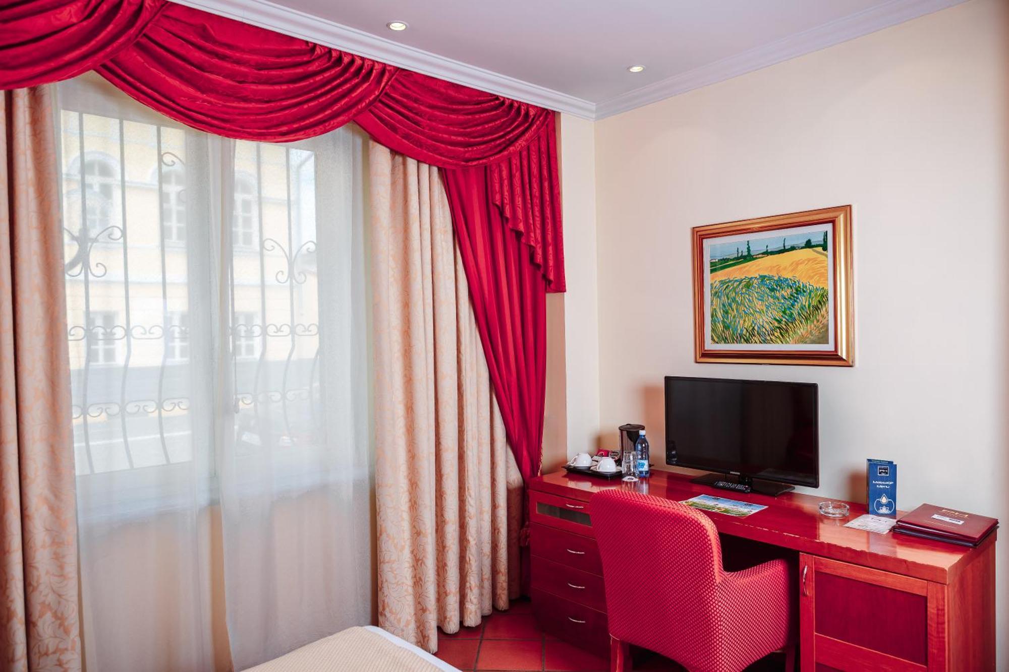 Hotel Pushkin Uralsk Pokój zdjęcie
