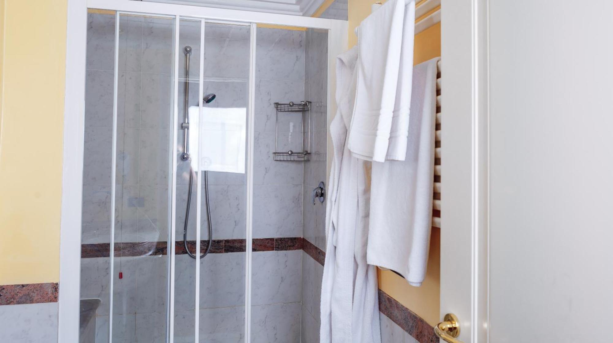 Hotel Pushkin Uralsk Pokój zdjęcie